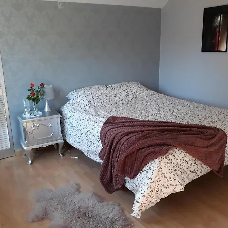 בית הארחה Bed Vue Sur Vallee De La Meuse Namur *
