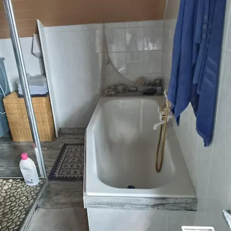 Bed Vue Sur Vallee De La Meuse Namur Gæstehus